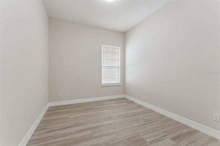 Image No.28-4 Bed House for sale