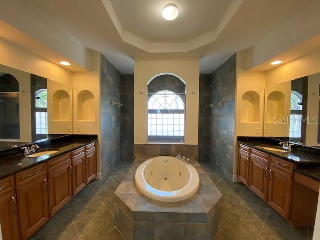 Image No.36-4 Bed House for sale