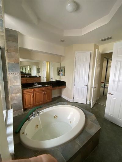 Image No.39-4 Bed House for sale