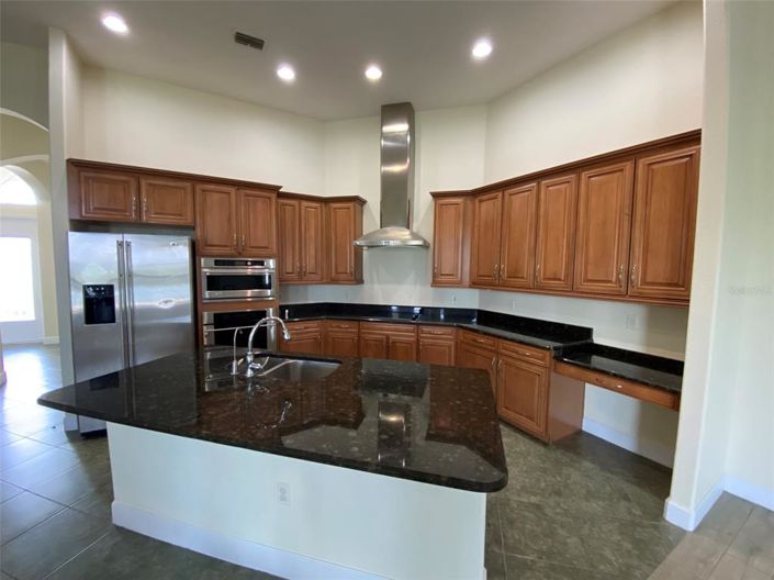 Image No.5-4 Bed House for sale