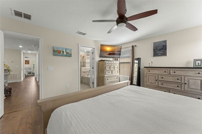 Image No.26-3 Bed House for sale