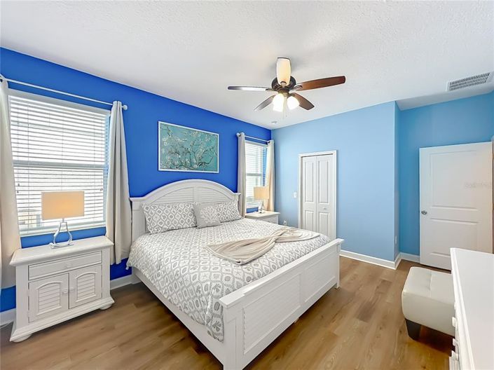 Image No.28-8 Bed House for sale
