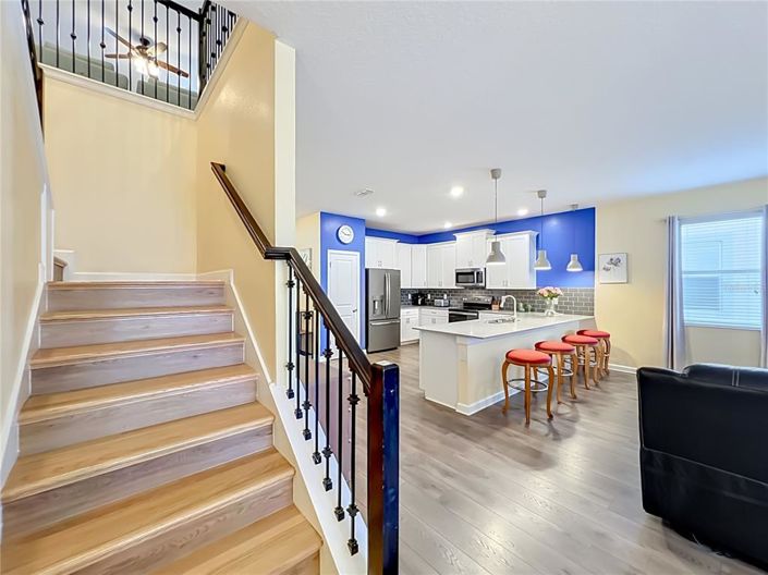 Image No.35-8 Bed House for sale