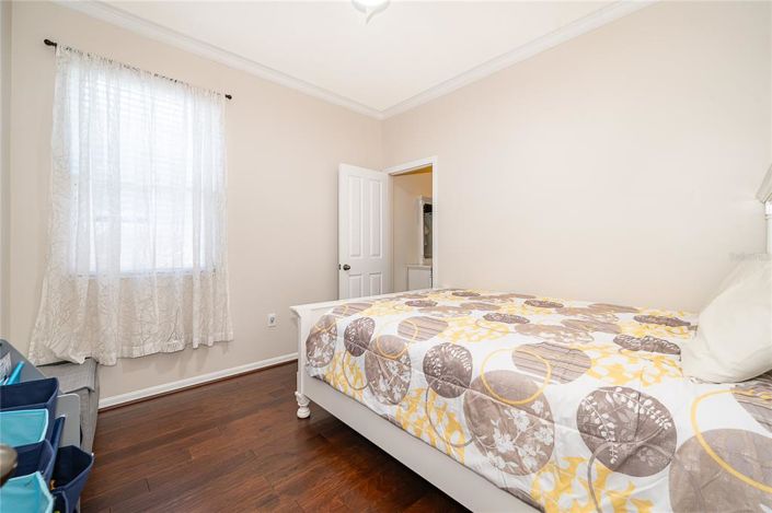 Image No.26-4 Bed House for sale