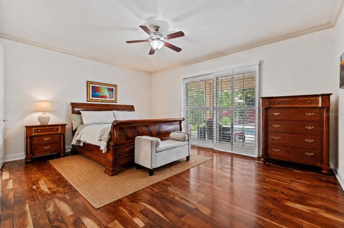 Image No.20-4 Bed House for sale