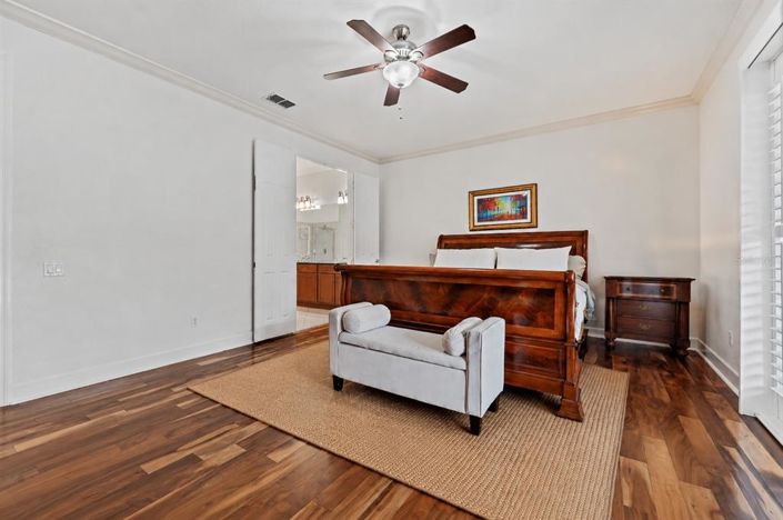 Image No.21-4 Bed House for sale