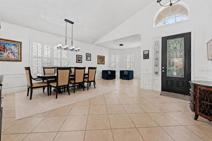 Image No.3-4 Bed House for sale