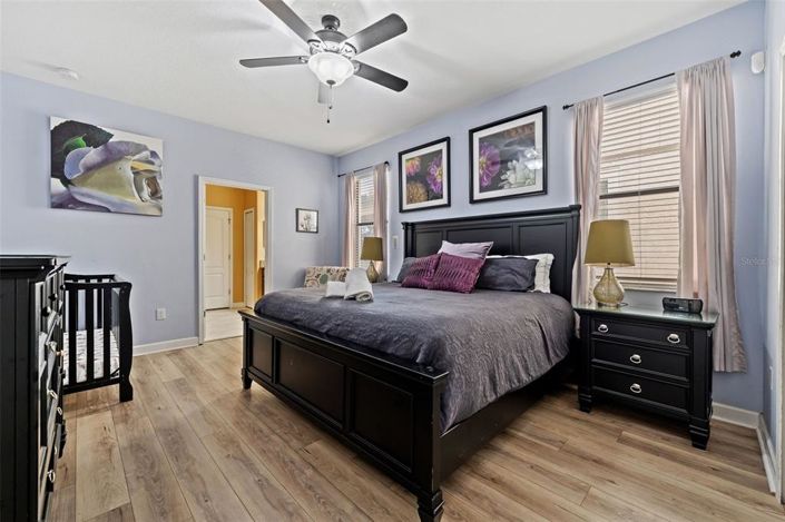 Image No.36-8 Bed House for sale