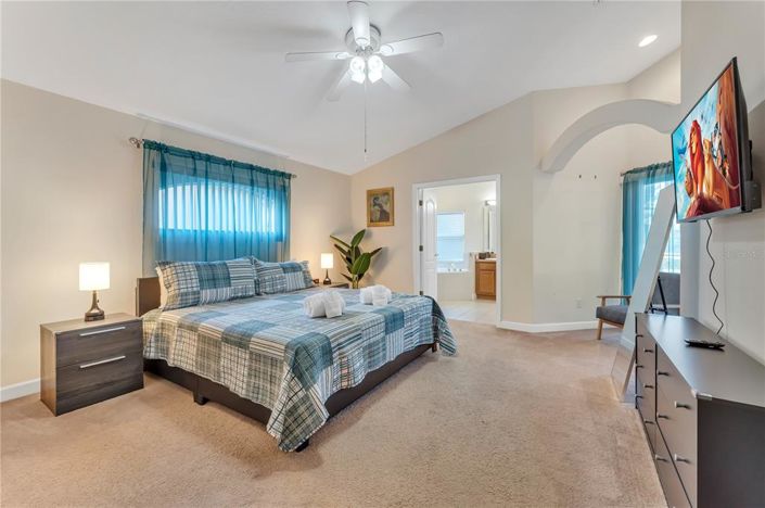Image No.27-4 Bed House for sale