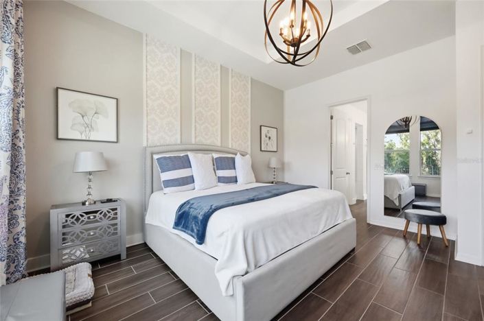 Image No.24-5 Bed House for sale