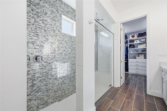 Image No.28-5 Bed House for sale