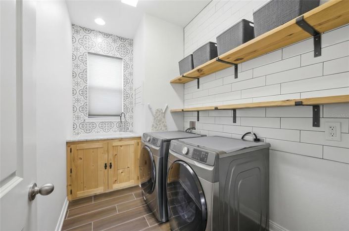 Image No.36-5 Bed House for sale