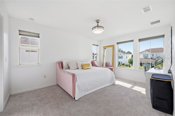 Image No.43-5 Bed House for sale