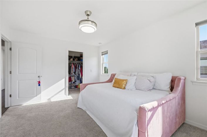 Image No.44-5 Bed House for sale