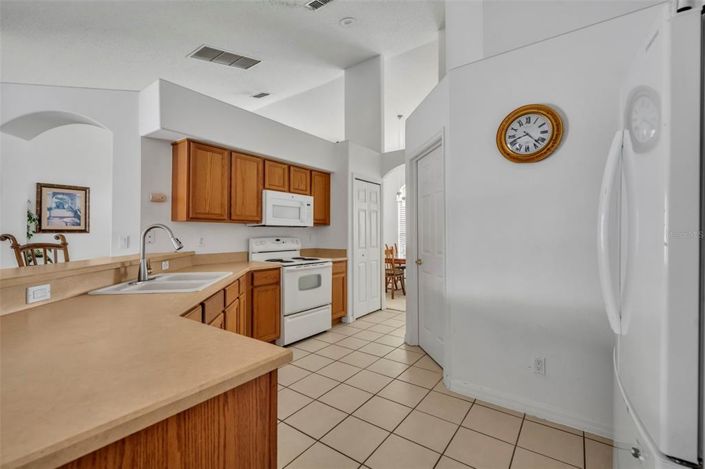 Image No.24-4 Bed House for sale