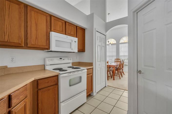 Image No.26-4 Bed House for sale