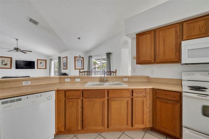 Image No.27-4 Bed House for sale