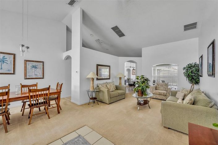 Image No.9-4 Bed House for sale