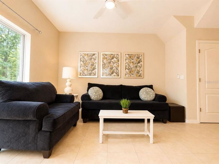 Image No.10-4 Bed Townhouse for sale