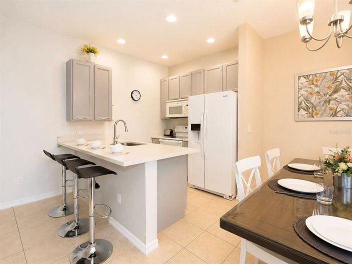 Image No.14-4 Bed Townhouse for sale