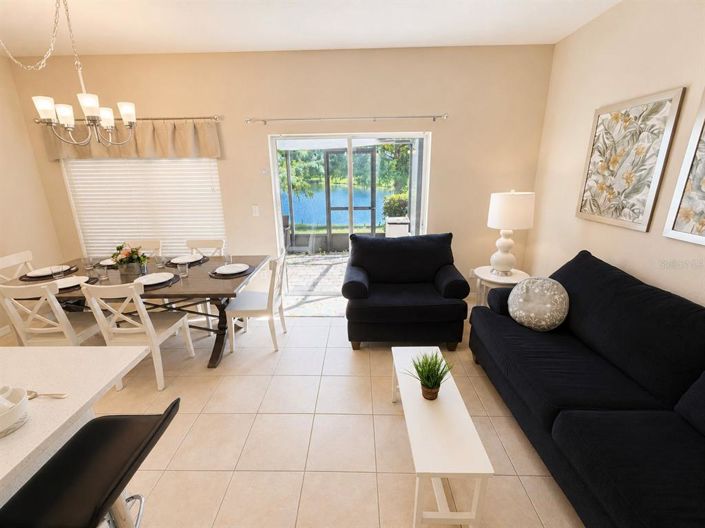 Image No.2-4 Bed Townhouse for sale