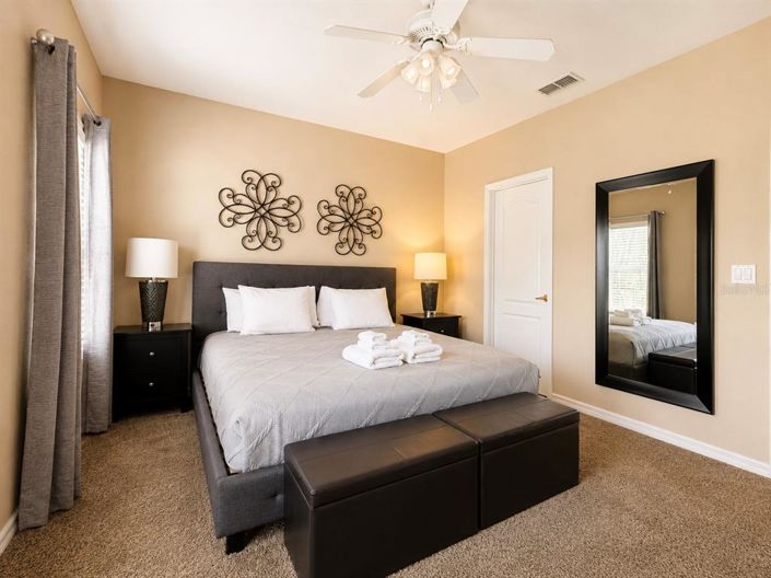 Image No.7-4 Bed Townhouse for sale
