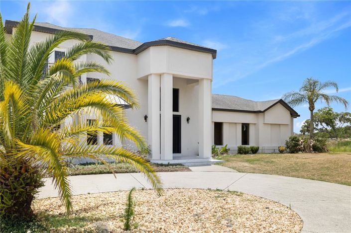 Image No.4-5 Bed House for sale