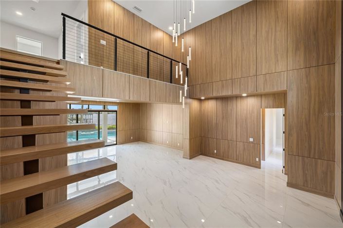 Image No.52-5 Bed House for sale