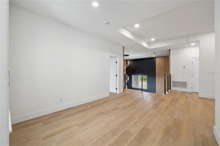 Image No.55-5 Bed House for sale