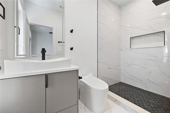 Image No.60-5 Bed House for sale