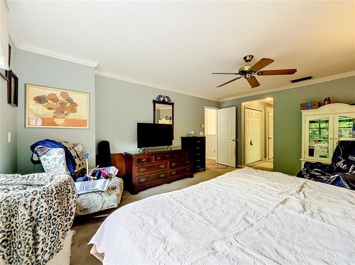 Image No.20-4 Bed House for sale