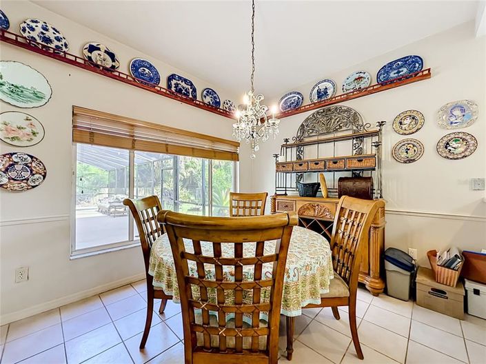 Image No.8-4 Bed House for sale