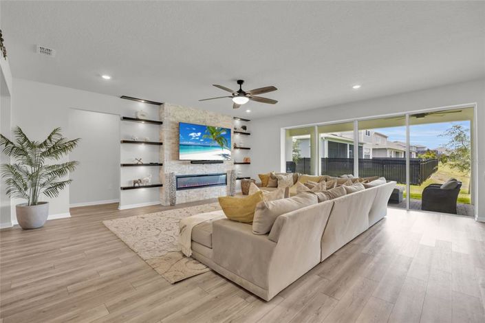 Image No.49-5 Bed House for sale