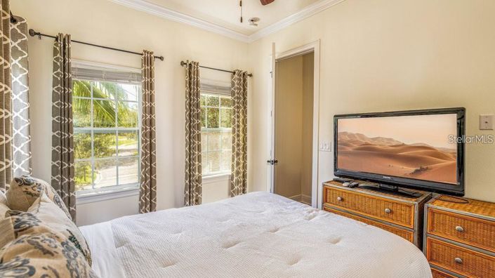 Image No.36-4 Bed House for sale
