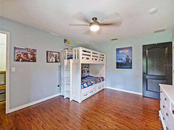 Image No.48-5 Bed House for sale