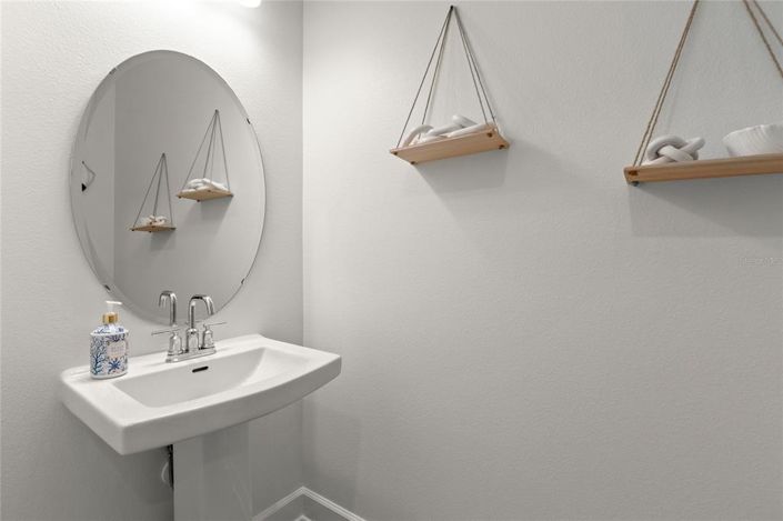 Image No.17-4 Bed House for sale
