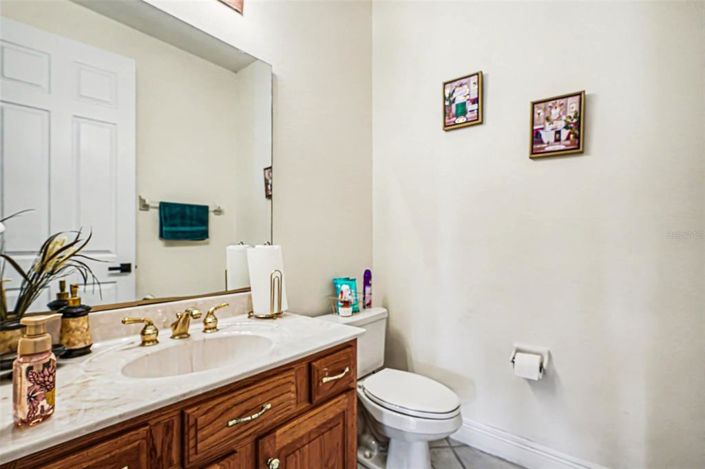 Image No.15-5 Bed House for sale