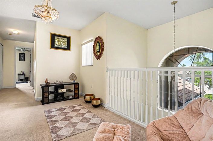 Image No.7-5 Bed House for sale
