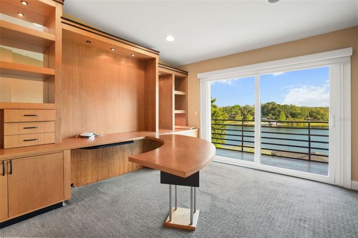 Image No.29-6 Bed House for sale