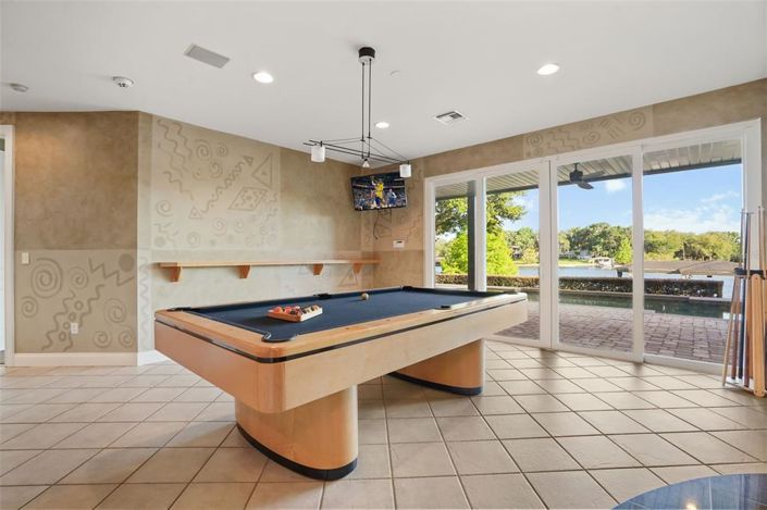 Image No.34-6 Bed House for sale