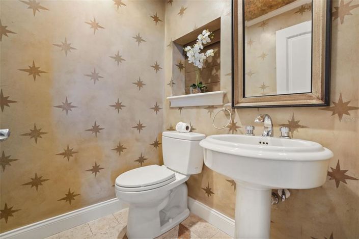 Image No.54-6 Bed House for sale