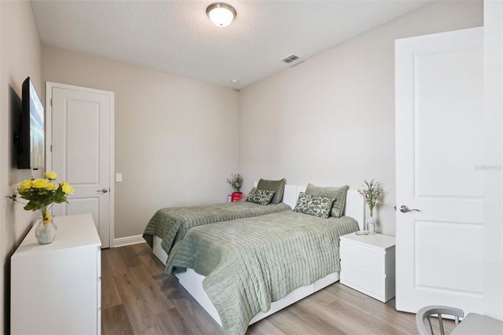 Image No.31-5 Bed House for sale