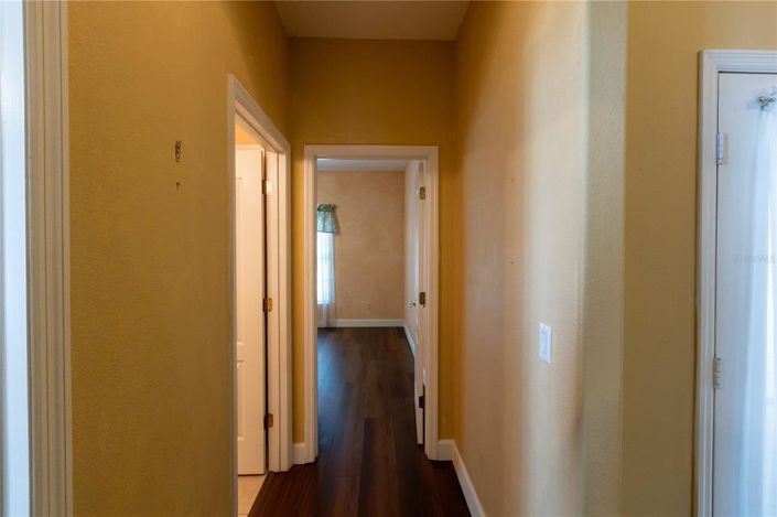 Image No.27-4 Bed House for sale