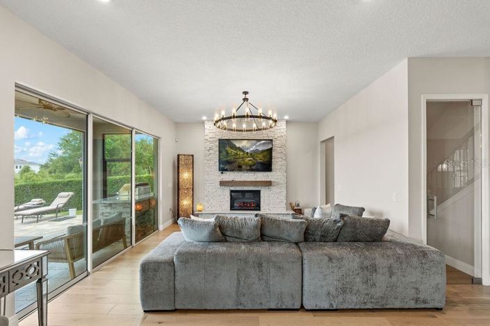Image No.14-6 Bed House for sale