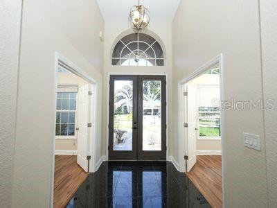 Image No.2-5 Bed House for sale