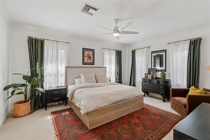 Image No.38-4 Bed House for sale