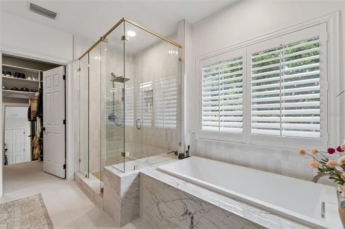 Image No.45-4 Bed House for sale