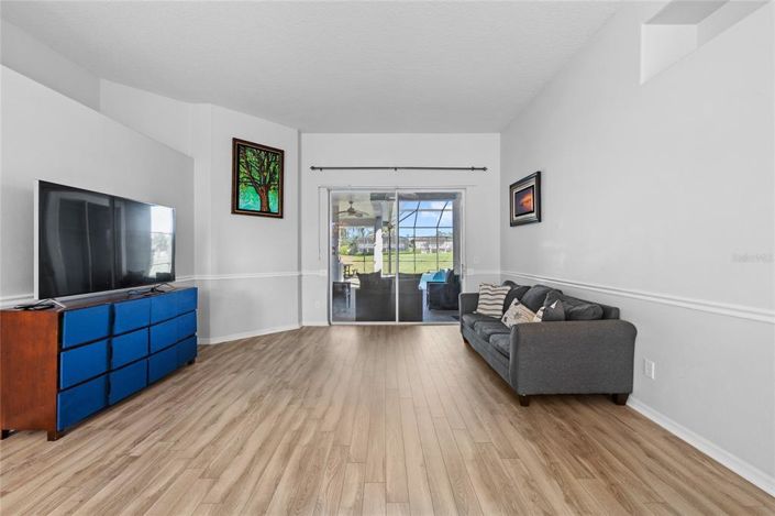 Image No.16-5 Bed House for sale