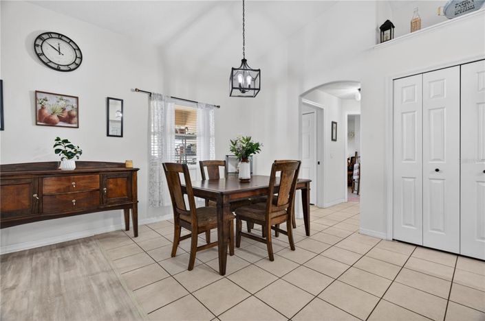 Image No.15-4 Bed House for sale