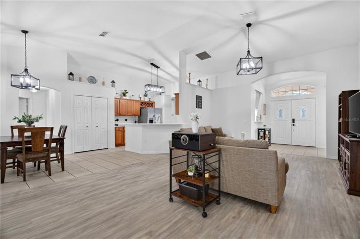 Image No.6-4 Bed House for sale